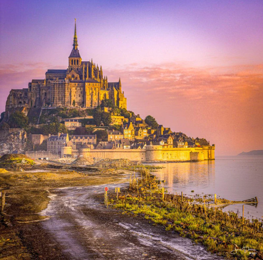 500pc - Mont Saint-Michel Sunrise (Square)